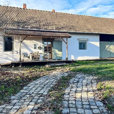 Apartment Aracsa Farm Es Vendeghaz Kis Balaton Es Termal Fuerdok *
