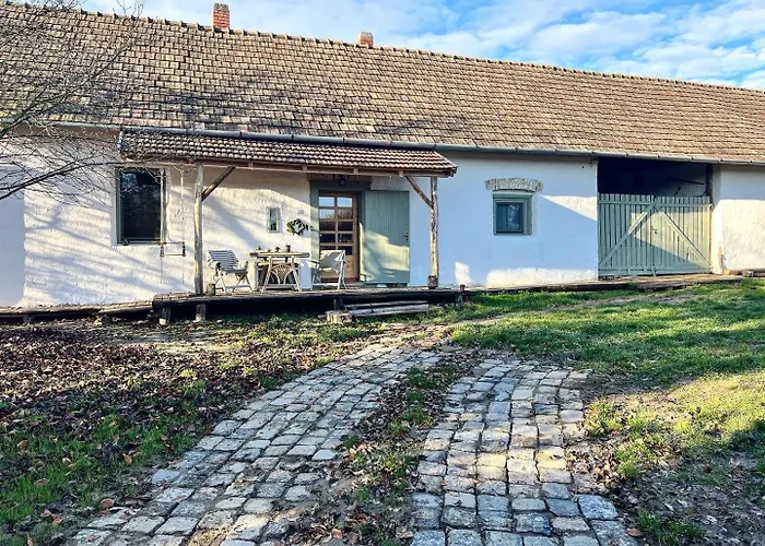 Διαμέρισμα Aracsa Farm Es Vendeghaz Kis Balaton Es Termal Fuerdok *
